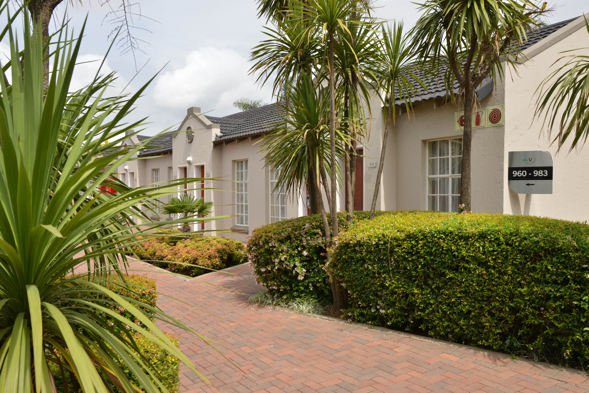 Offering both four-star and three-star hotel rooms, located near OR Tambo International Airport